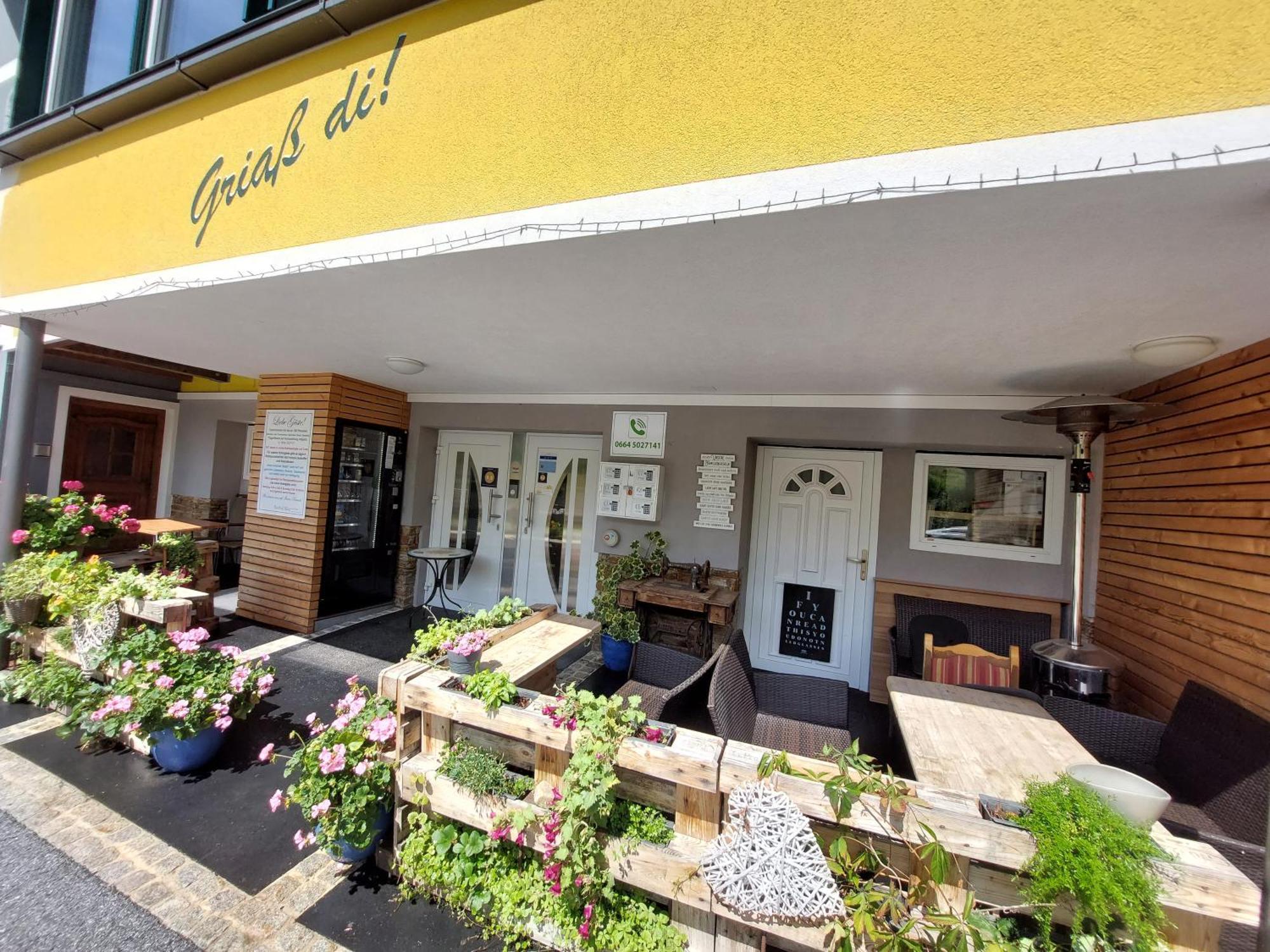 Gasthof Klug Zum Ehrensepp Modriach Exterior foto